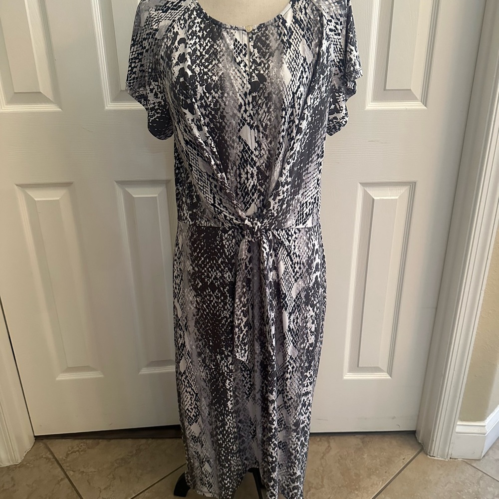 Christian Siriano Monochrome Snake Print Midi Dress Ties In Front w/ Cap Sleeves